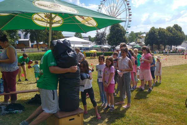 Kinderspielfest_Erbacher_Wiesenmarkt_TSV_Erbach_Boxen (1)